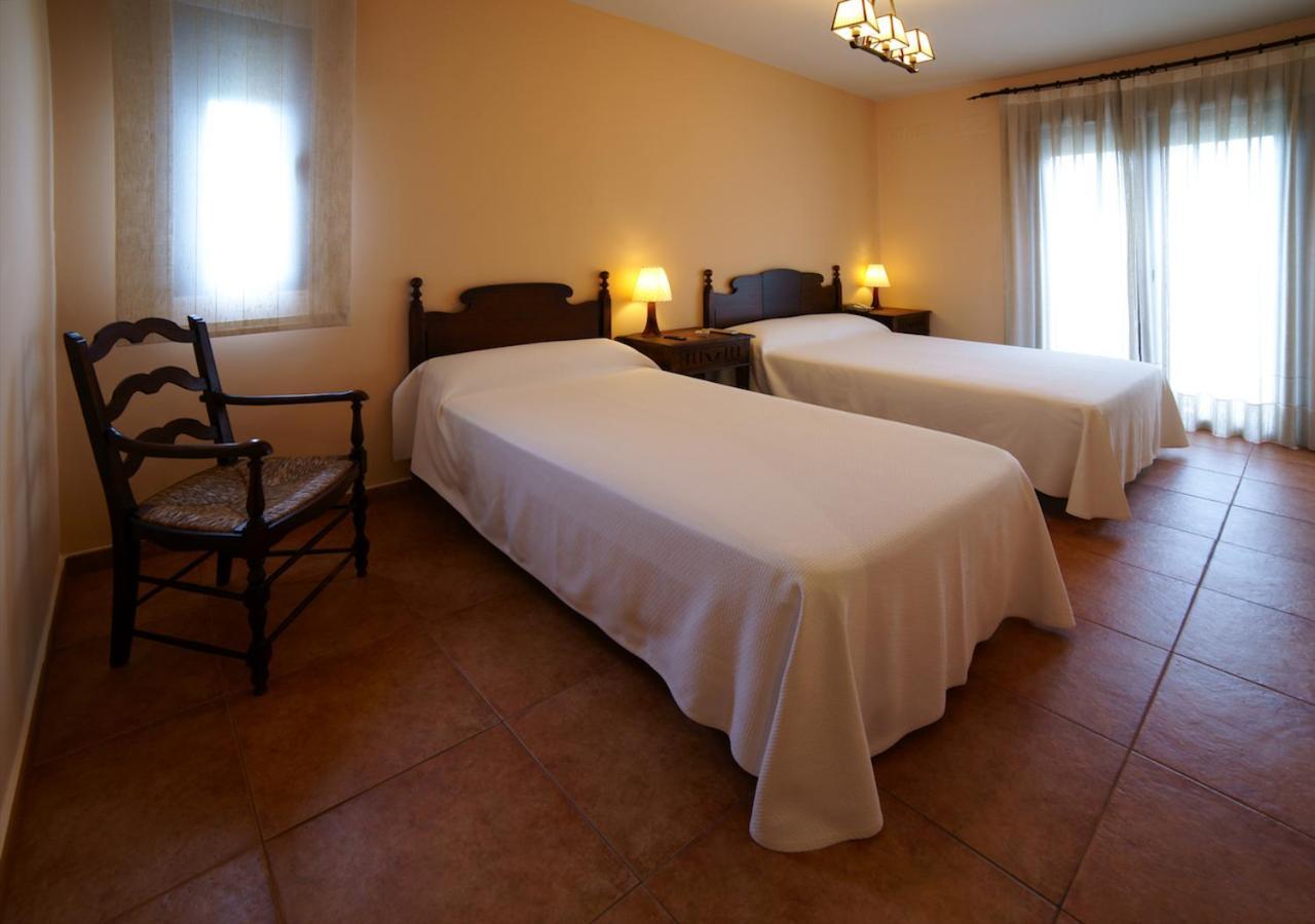 Hostal Rural El Tejar Layos Exterior foto
