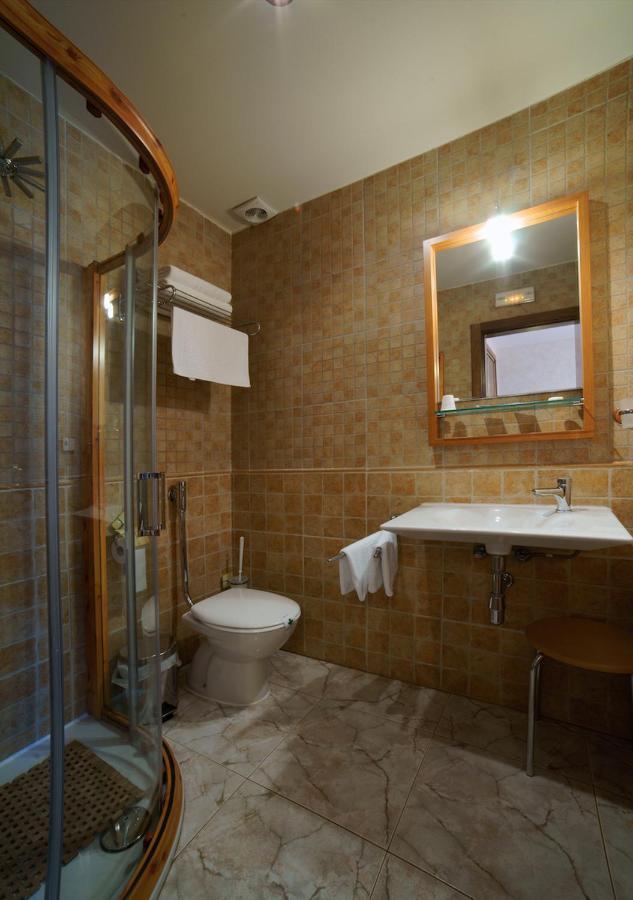 Hostal Rural El Tejar Layos Exterior foto