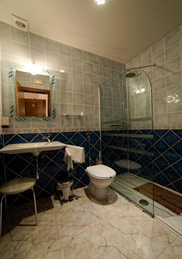Hostal Rural El Tejar Layos Exterior foto