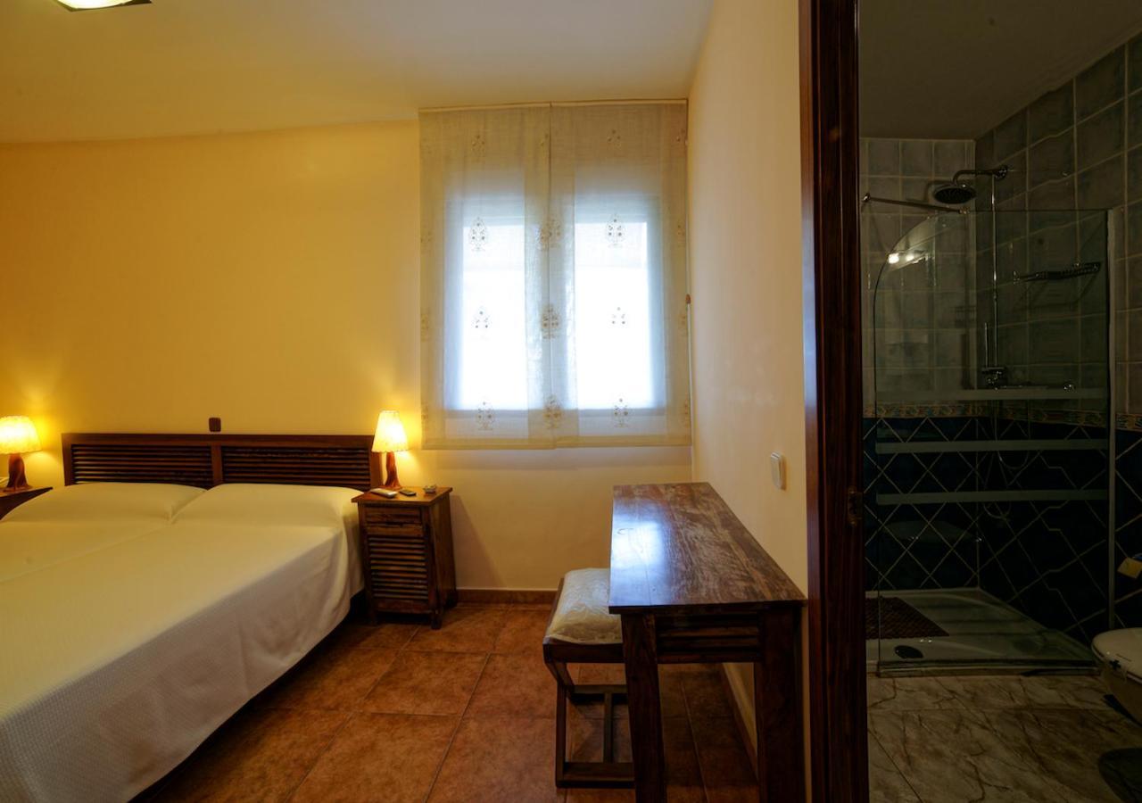 Hostal Rural El Tejar Layos Exterior foto